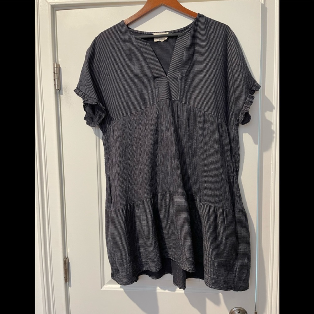 Women’s dress NAVY w/ tiny stripes